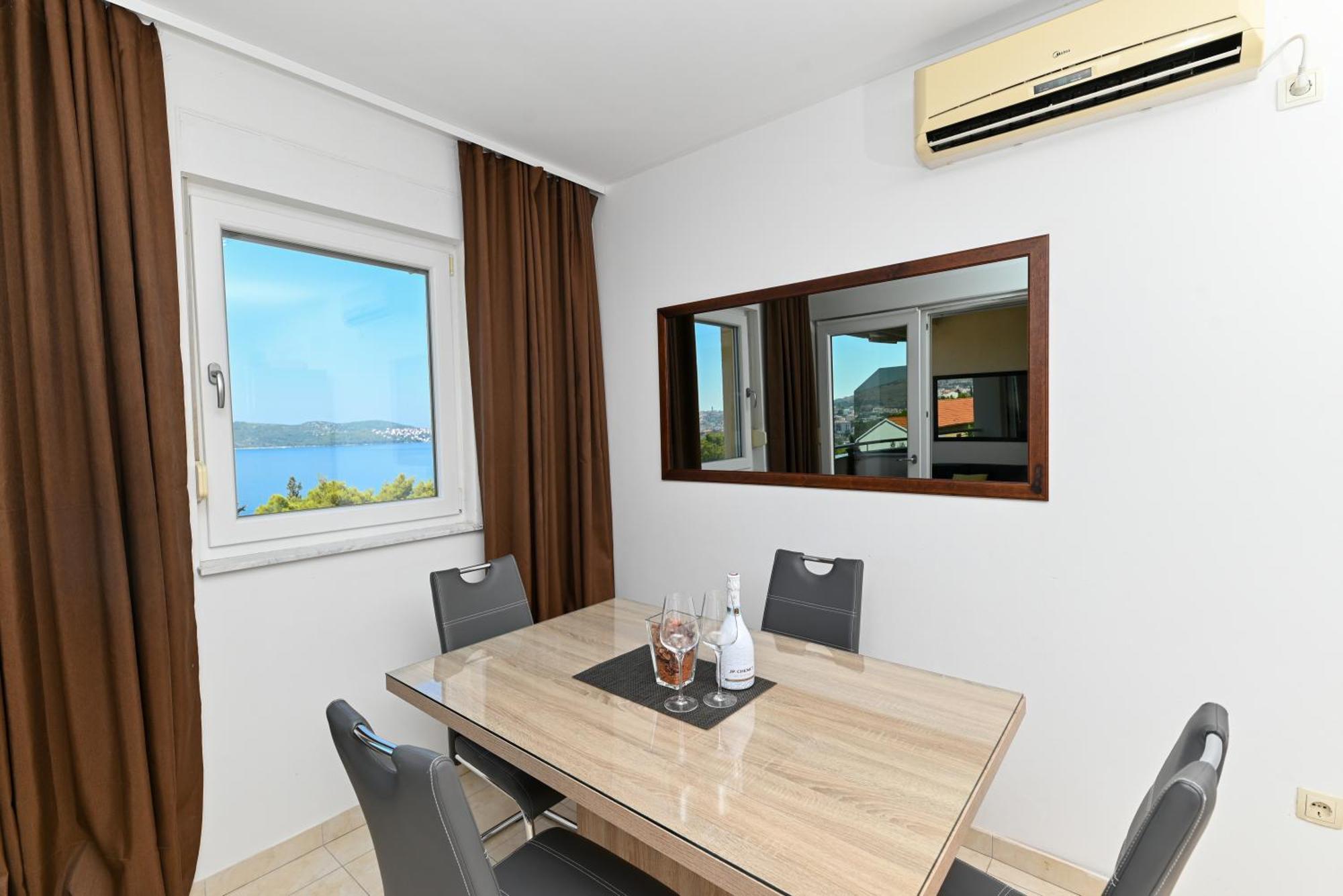 Sunny Place With Sea View Trogir Buitenkant foto