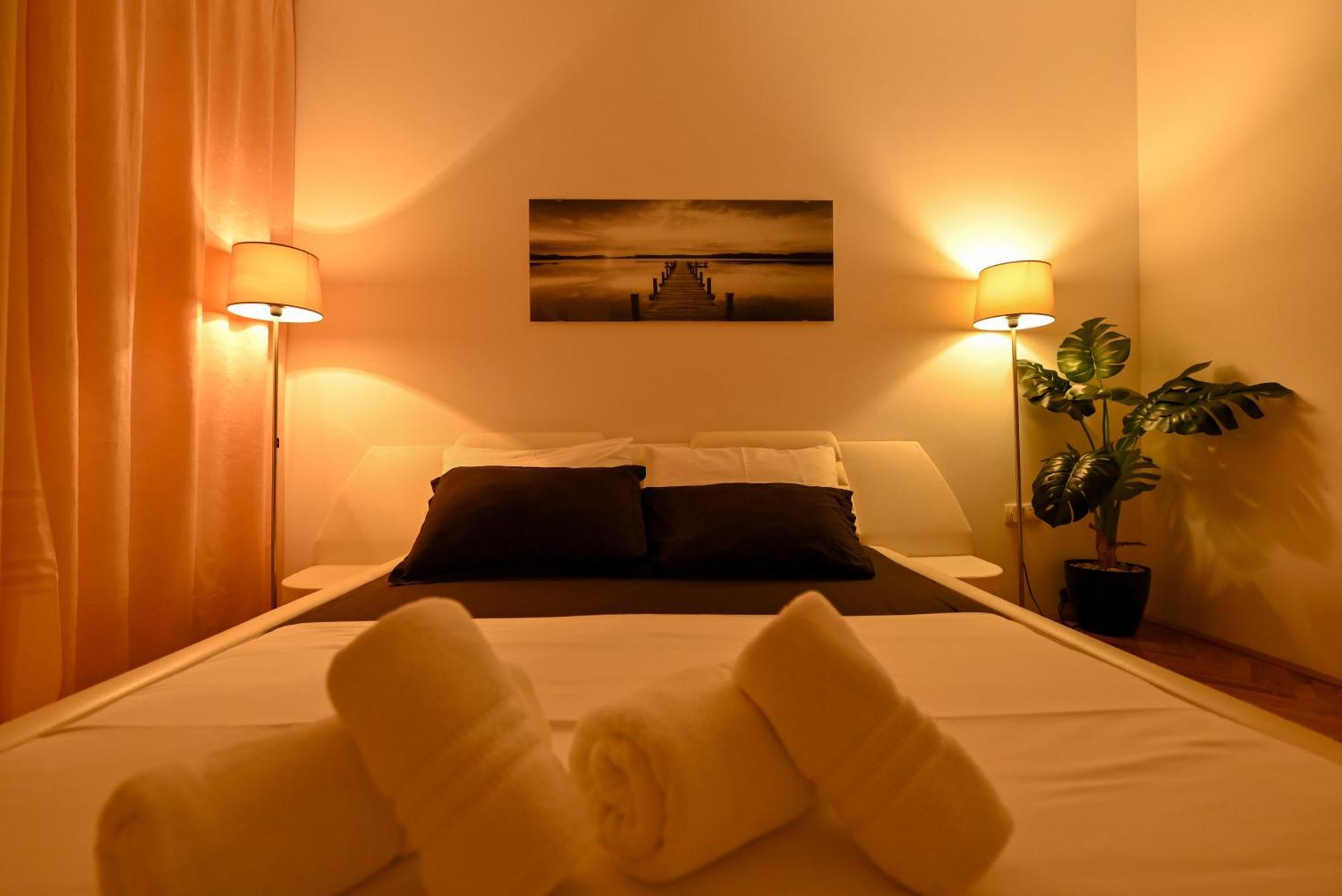 Sunny Place With Sea View Trogir Buitenkant foto